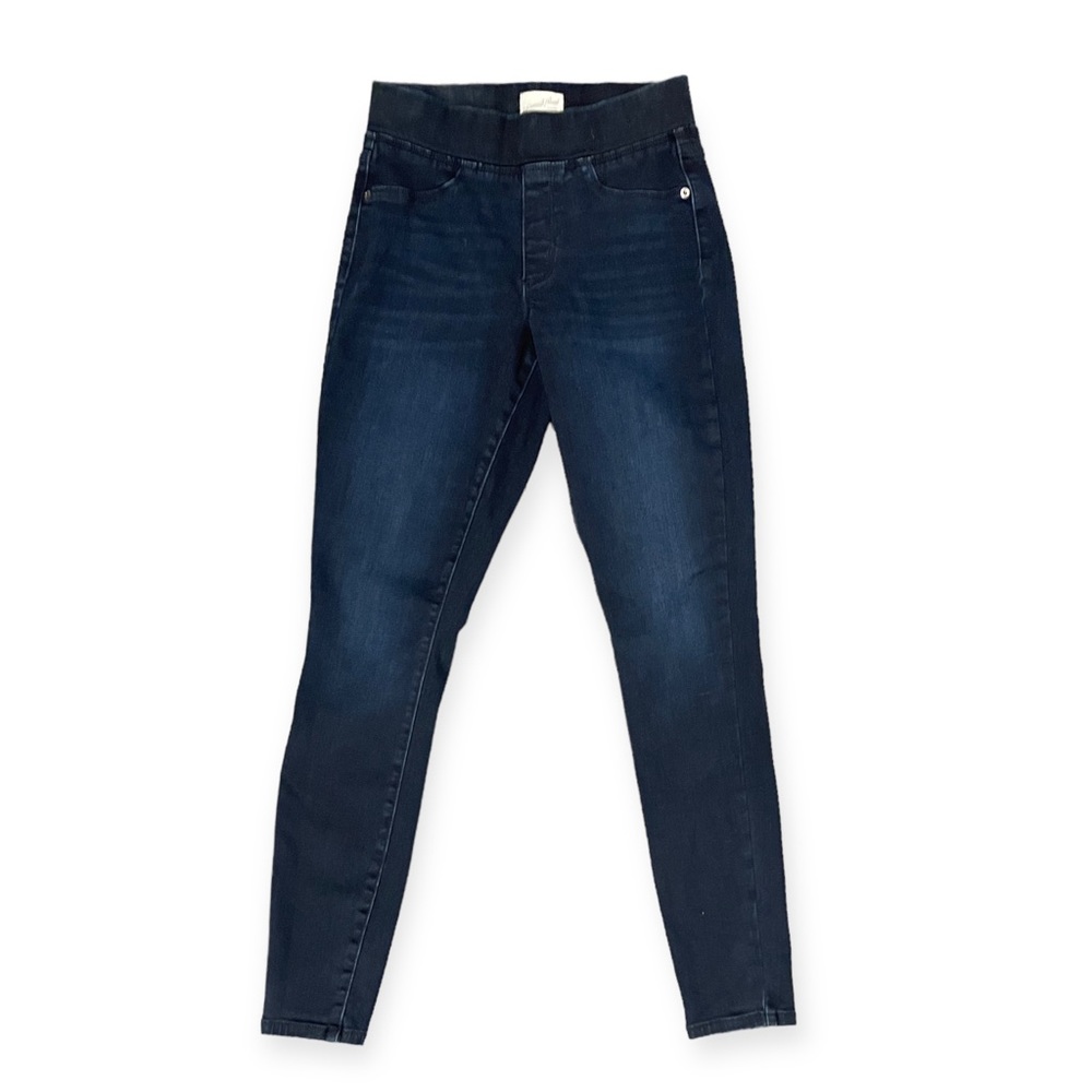 Universal threat super comfortable jeggings. Never worn but new tags. Curvy fit